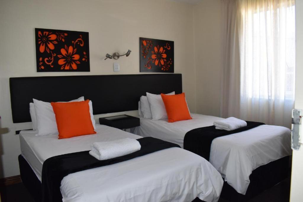 พรีเมียร์ คลาส Aparthotel โจฮันเนสเบิร์ก ภายนอก รูปภาพ