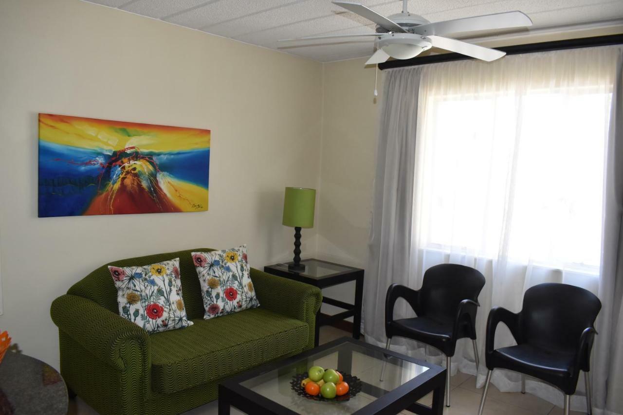 พรีเมียร์ คลาส Aparthotel โจฮันเนสเบิร์ก ภายนอก รูปภาพ