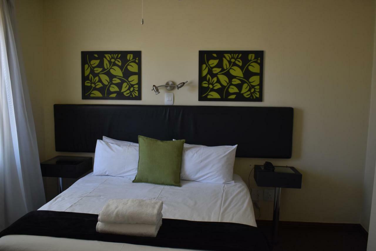 พรีเมียร์ คลาส Aparthotel โจฮันเนสเบิร์ก ภายนอก รูปภาพ