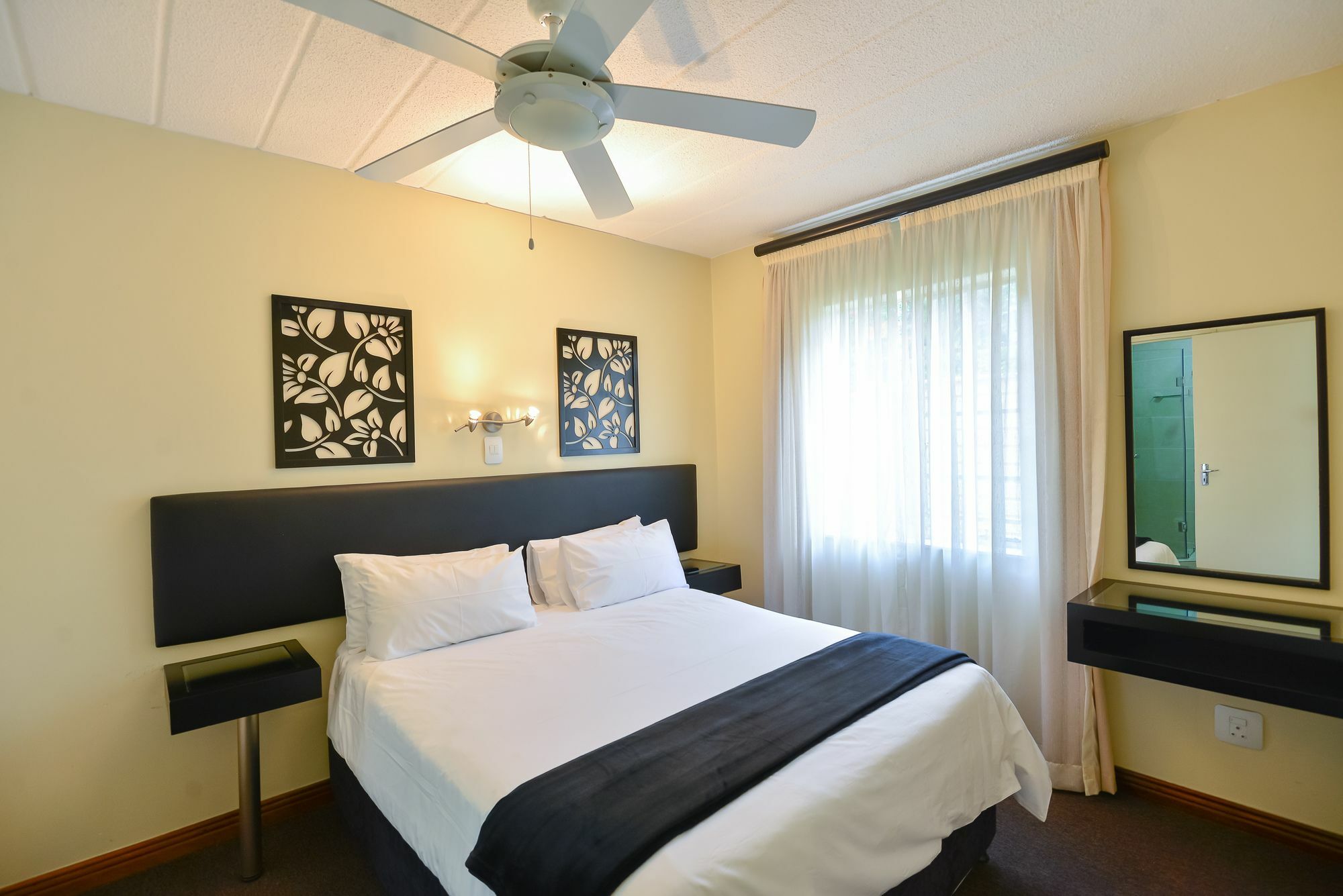 พรีเมียร์ คลาส Aparthotel โจฮันเนสเบิร์ก ภายนอก รูปภาพ